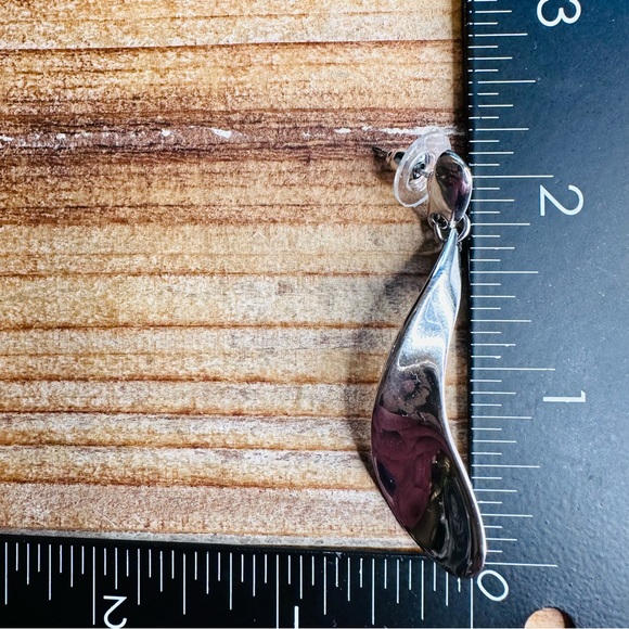 Crown TRIFARI - Silvertone Dangle Pierced Linear Abstract Earrings MCM - Picture 4 of 6